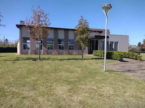 El Aljibe, Manzanares