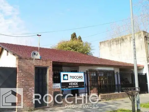 Casa 4 ambientes. | la paz 3676