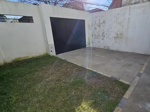Depto Tipo Casa en Venta con 1 cocheras