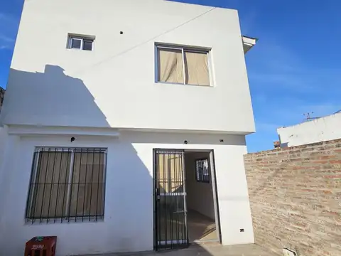 Depto Tipo Casa en Venta de 3 ambientes