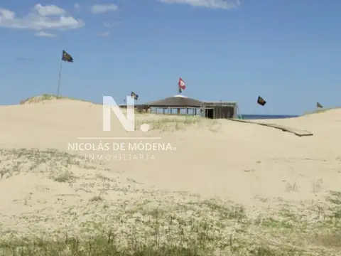 Terreno en Venta 27  mts Frente