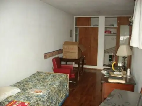 Depto Tipo Casa 4 ambientes con 2 baños