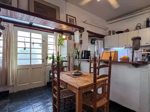 VENTA MONOAMBIENTE AMPLIO PLANTA BAJA CHAUVIN