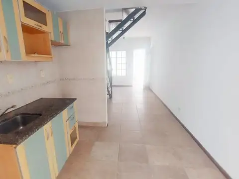 Depto Tipo Casa en Venta de 2 ambientes