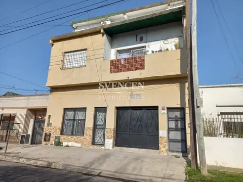 Depto Tipo Casa en Venta de 4 dormitorios