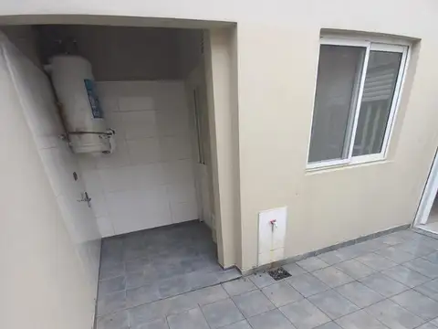 Depto Tipo Casa en Alquiler en Villa Luro, $ 650.000