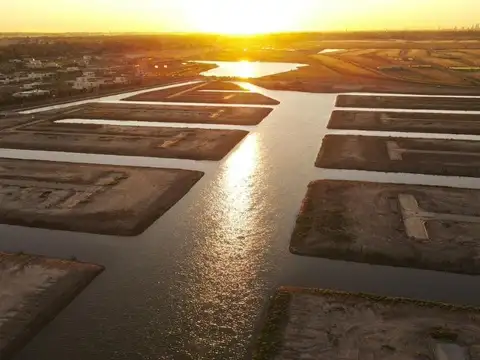 TERRENOS EN FUNES LAKES