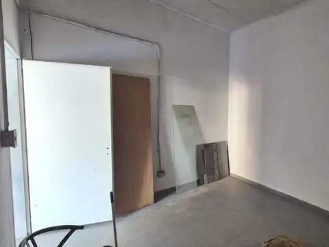 Local en Alquiler en Villa Ballester, USD 700