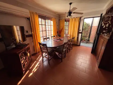 Casa en Venta en El Palomar, USD 290.000