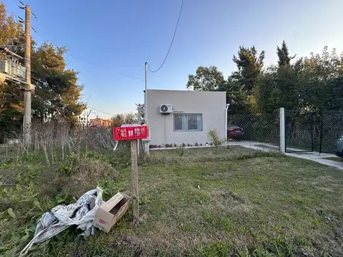 Casa 2 ambientes con 1 baño