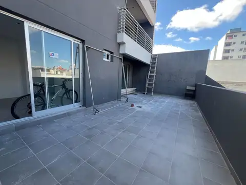 VENTA DEPTO 2 AMB CON BALCON TERRAZA - EN CASEROS