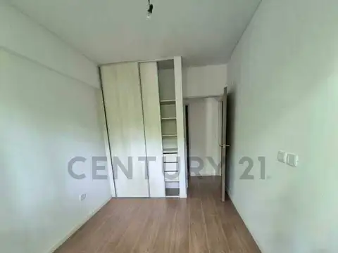 VENTA  3 AMBIENTES CON BALCÓN CORRIDO. OPCIÓN COCHERA. APTO CRÉDITO!