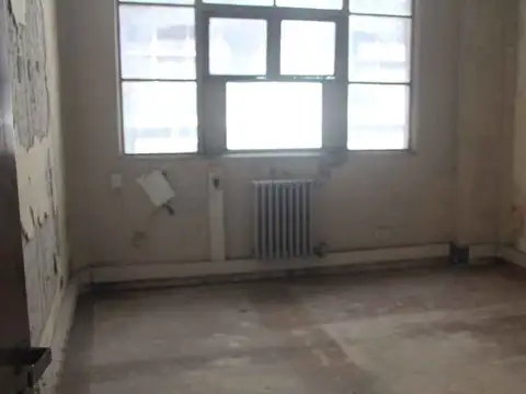 Oficina en Venta 103 años