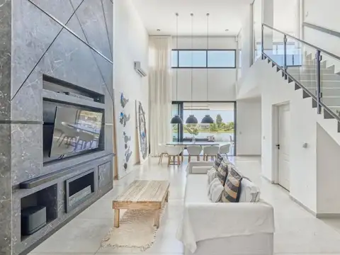 Casa en Venta en El Canton - Norte, USD 450.000