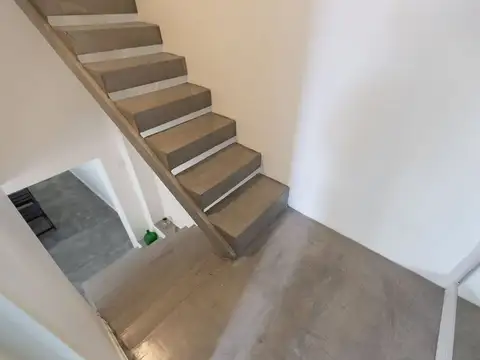 Depto Tipo Casa en Venta 6 años