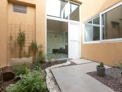 PH 2 AMB AMPLIO C/ PATIO Y TERRAZA - SANTA RITA