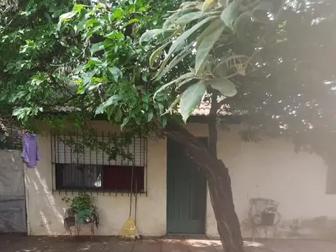 CASA A REFACCIONAR DE 3 AMBIENTES EN VENTA -  HURLINGHAM