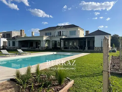 Casa alquiler Temporario 6 ambientes en La Argentina II Estancias de Pilar lote de 1850 m2