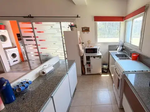 VENTA CASA 3 DORMITORIOS ZONA LAGO TANDIL