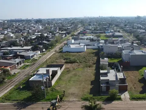 Terrenos en Barrio Obligado Reconquista.