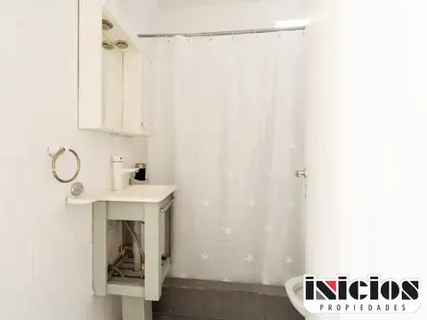 Dúplex: Carreras N° 945 E/ La Argentina y Calvetti - Mar de Ajo - C553