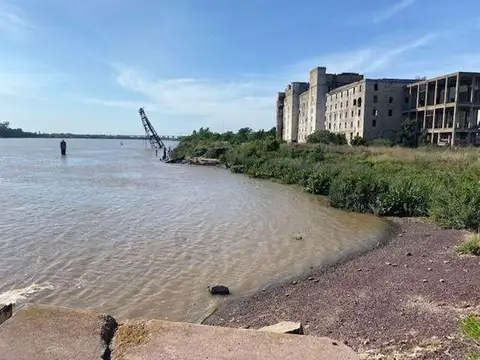 EN SUBASTA JUDICIAL - FRACCION DE 141.828m2 - ZARATE