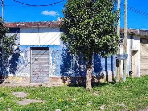 Local + casa en venta Villa Elisa