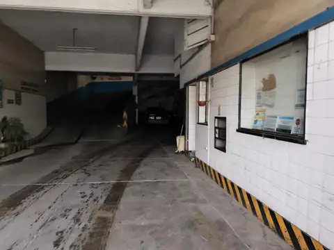 Edificio Comercial en Pompeya