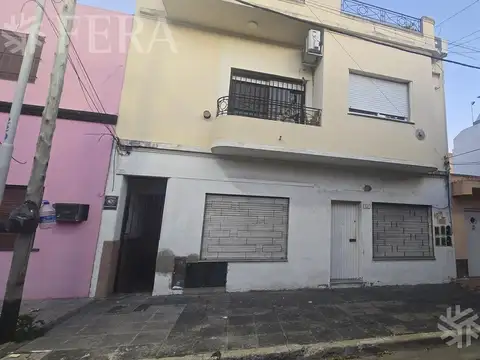 Venta PH 3 ambientes en Sarandi