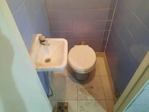 Local en Venta en Olivos, USD 200.000