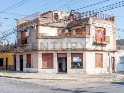 San Lorenzo 4400, Piso 0