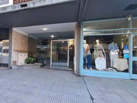 Hipolito Yrigoyen 100, Piso 4