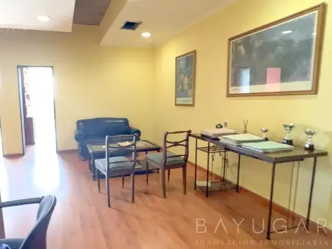 Venta - Oficina en Edificio Paralelo 50 Sur / Pilar