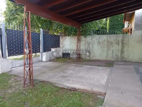 Casa en Alquiler en San Antonio De Padua, $ 950.000