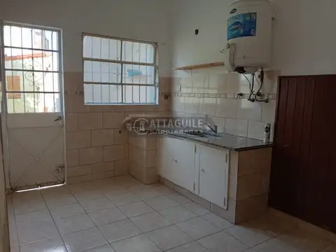 Casa - Alquiler - Argentina, Merlo - ALFONSIN (ex roca) 1300