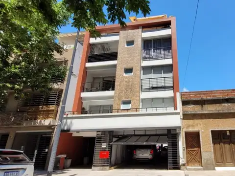 3 Amb con Cochera y Gran Balcon Terraza a m de Libiertador