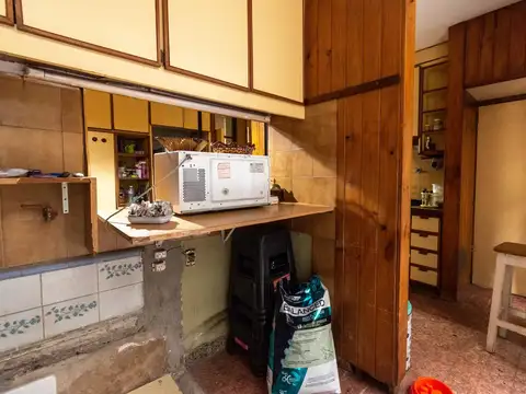 Casa 11 ambientes con 5 baños