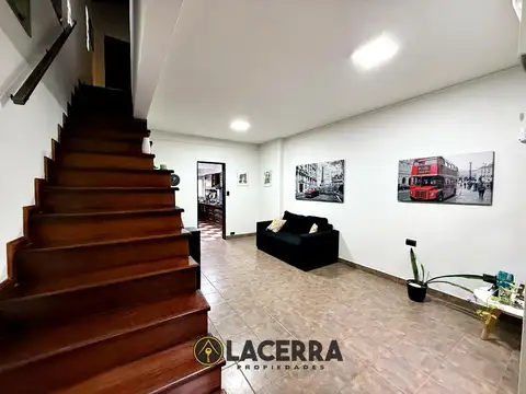 Depto Tipo Casa en Venta con 2 cocheras