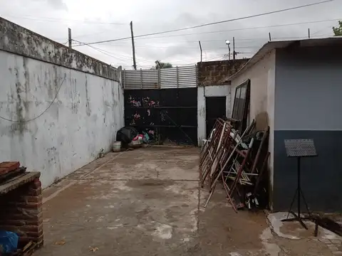 Local en Venta Via Púb.