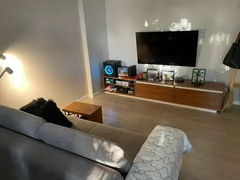 Departamento 5 ambientes con 2 baños