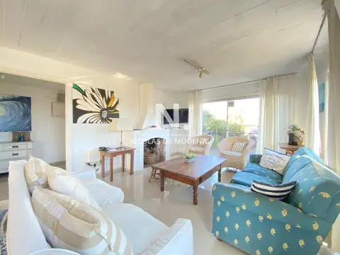 Casa en Alquiler Temporal en La Barra, USD 8.000