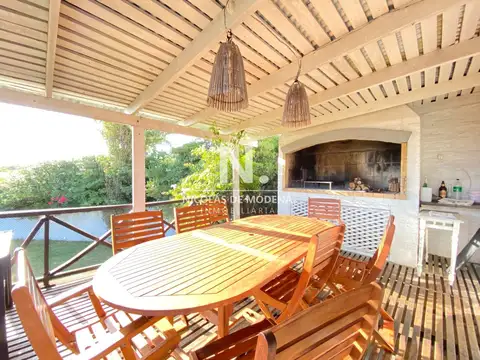 Casa en Alquiler Temporal de 4 dormitorios