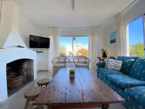 Casa 5 ambientes con 5 baños