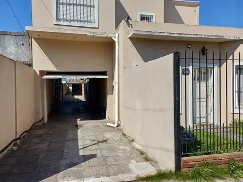 Depto Tipo Casa en Venta de 3 ambientes