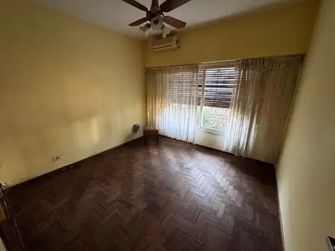 NUEVO PRECIO - CHALET EN EXCELENTE UBICACION