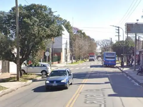 Avenida General Lavalle e/ Mansilla y Magaldi