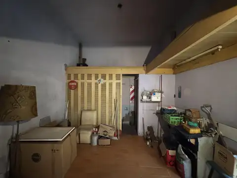 Unidad tipo Monoambiente para reciclar al frente en Florida, Vicente Lopez a 5 cuadras de Av. Maipu