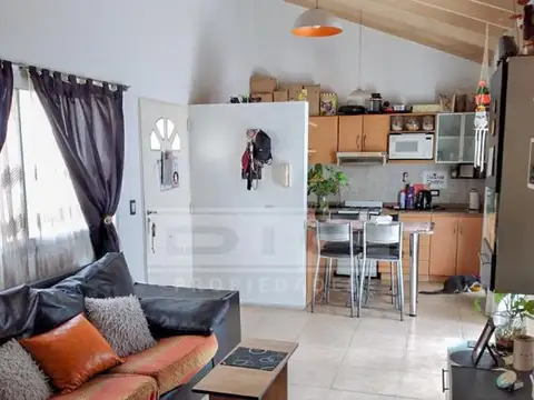 Depto Tipo Casa en Venta de 3 ambientes
