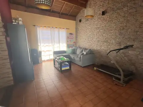 Depto Tipo Casa en Venta en Lomas De Zamora, USD 72.000