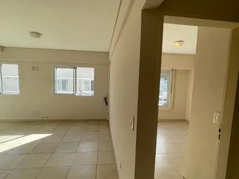 DEPARTAMENTO 2 AMB. 2º PISO POR ESCALERA SAN ANDRES, APTO CREDITO